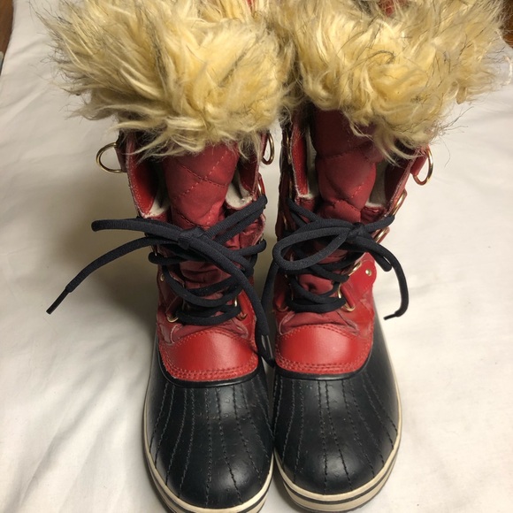 Sorel red Joan of Arc snow winter boots - Picture 2 of 8